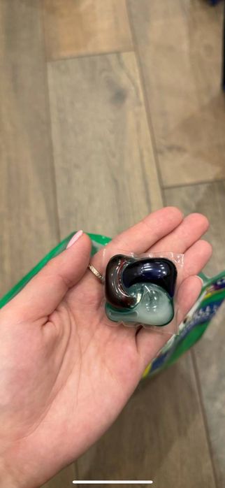 Порошок аріель , персіл , гранули для прання , порошок в салфетках .