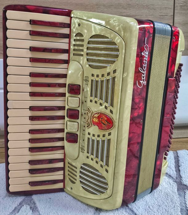 Akordeon galanti 80 włoski made in italy 3 chóry