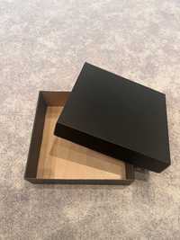 Чорна квадратна коробка 26,5 см х 26.5 см
