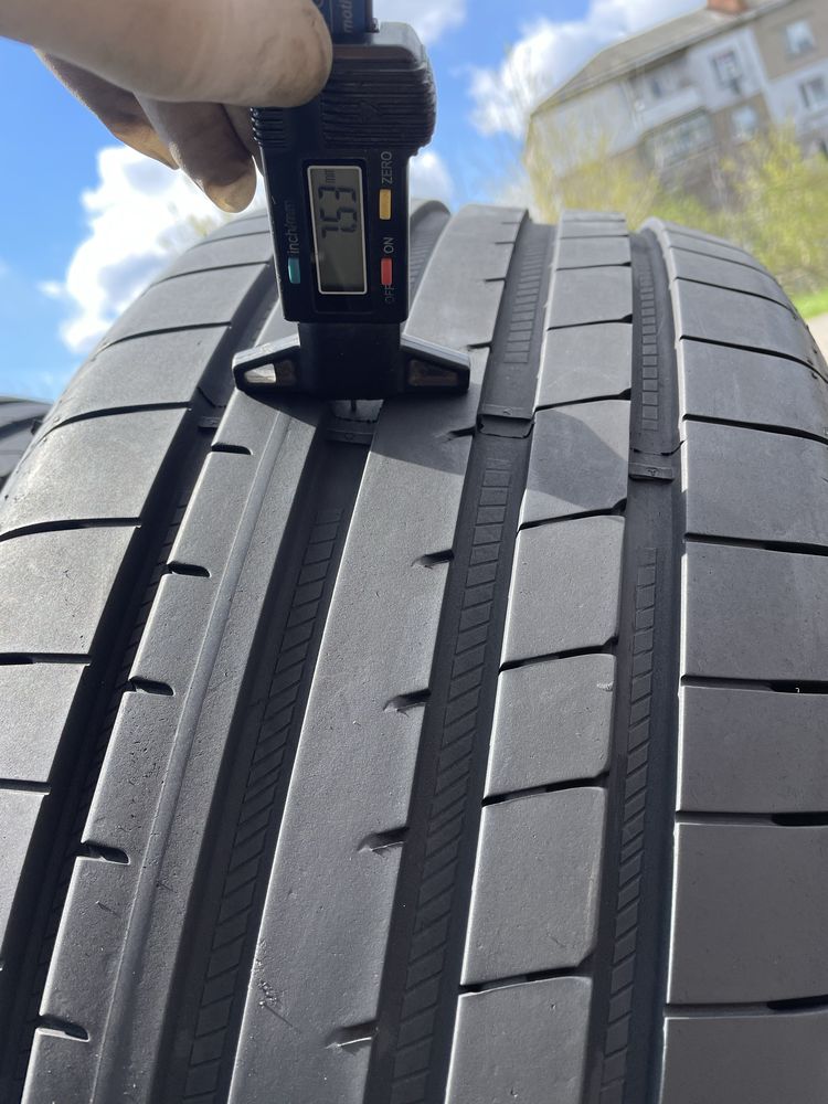 245/45 R19 Goodyear Eagle F1/ Germany/ 2шт./ як нові