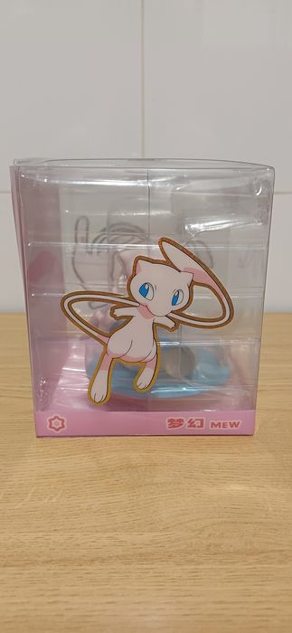 Figure Pokémon Mew