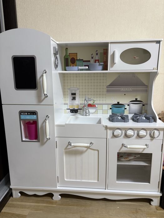 Дитяча кухня дерево