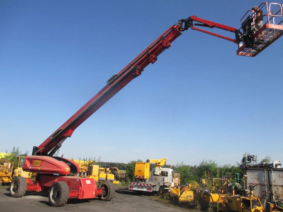 JLG 1200SJP  podnośnik teleskopowy 39 m UDT