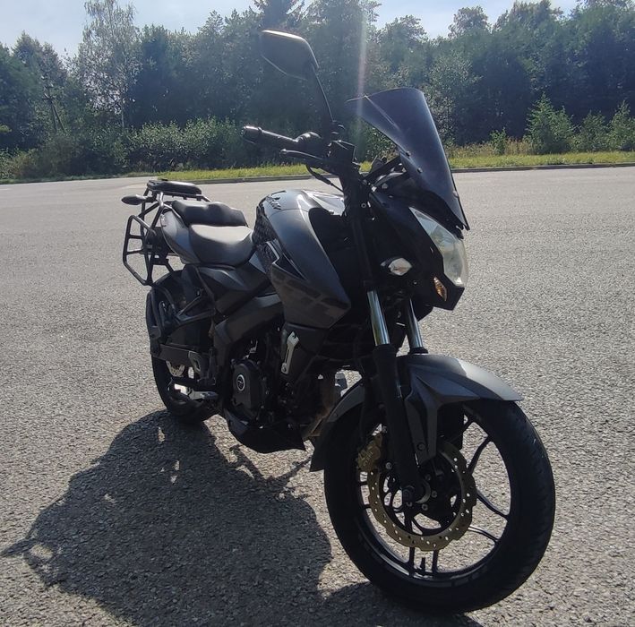 Bajaj pulsar ns 200