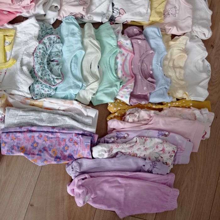 Paka ubrań dla dziewczynki 62