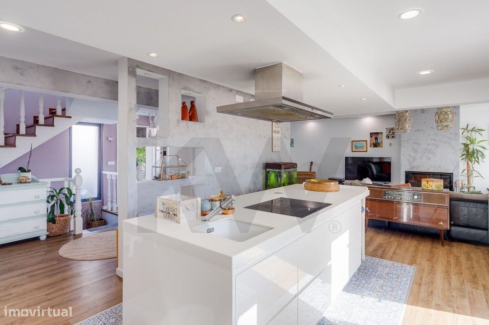 Moradia em Carcavelos – Oportunidade Única!