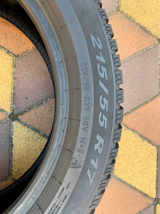 215/55 R17 Pirelli Cinturato Winter 2. Шини зимові 4 шт.