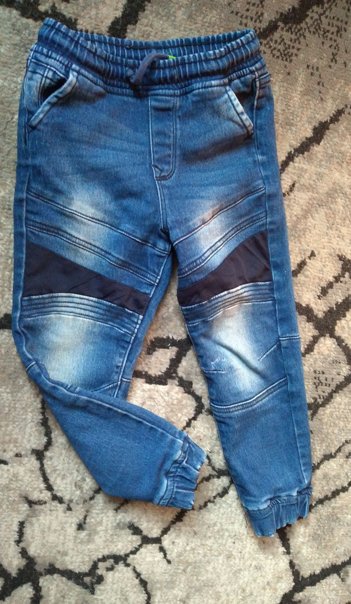 Chłopięce spodnie jeansowe joggery miękki elastyczny jeans