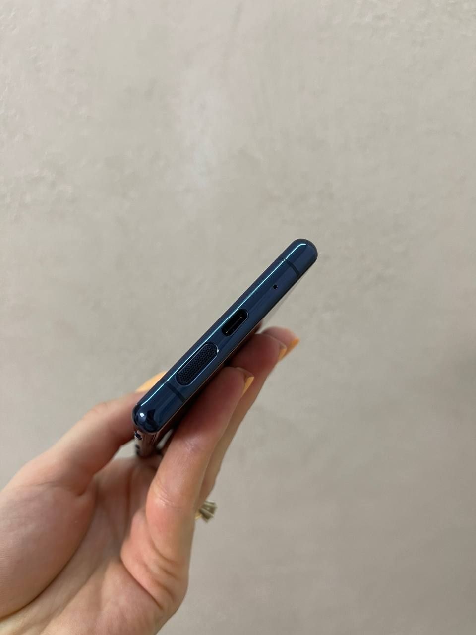 Смартфон Sony Xperia 5 SOV41 6/64 Gb 1Sim+microSD