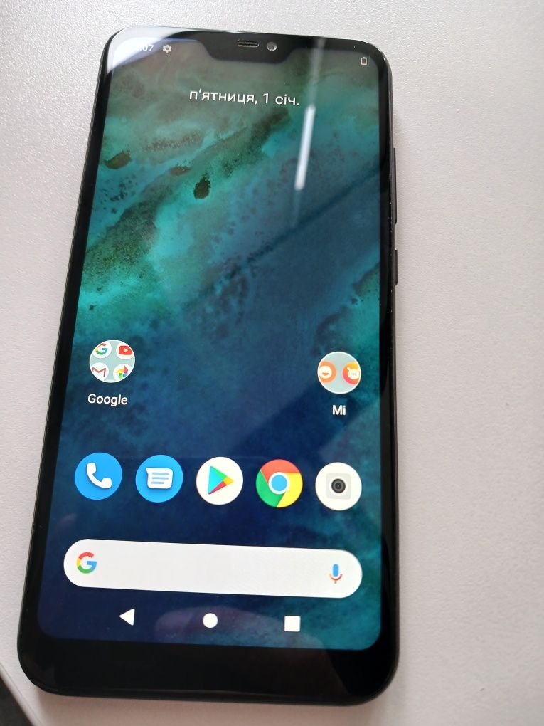 Телефон Xiaomi Mi A2 Lite 3/32GB