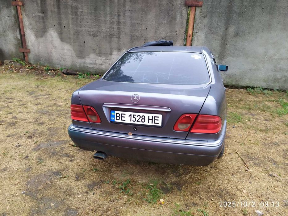 Продам Мерседес 210 2.2 дизель