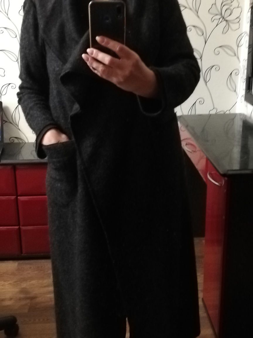 Кардиган- пальто женское. Чёрного цвета.