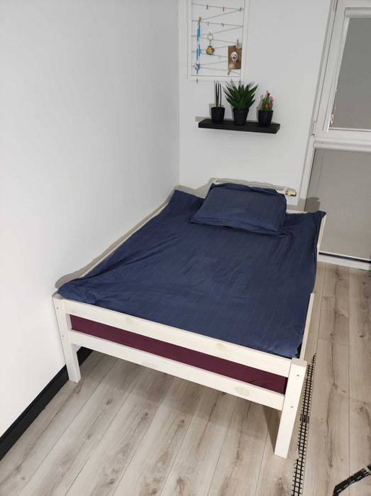 Łóżko z materacem 120x160