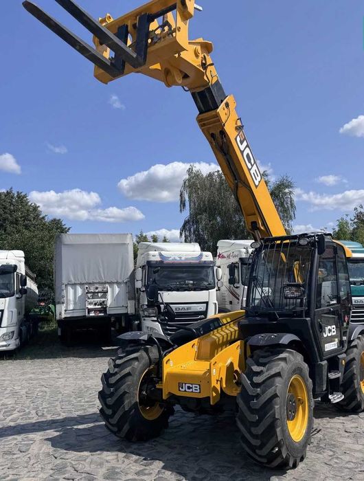 Телескопічний навантажувач JCB 550-80 (560-80 541-70 535-95 AGRI)