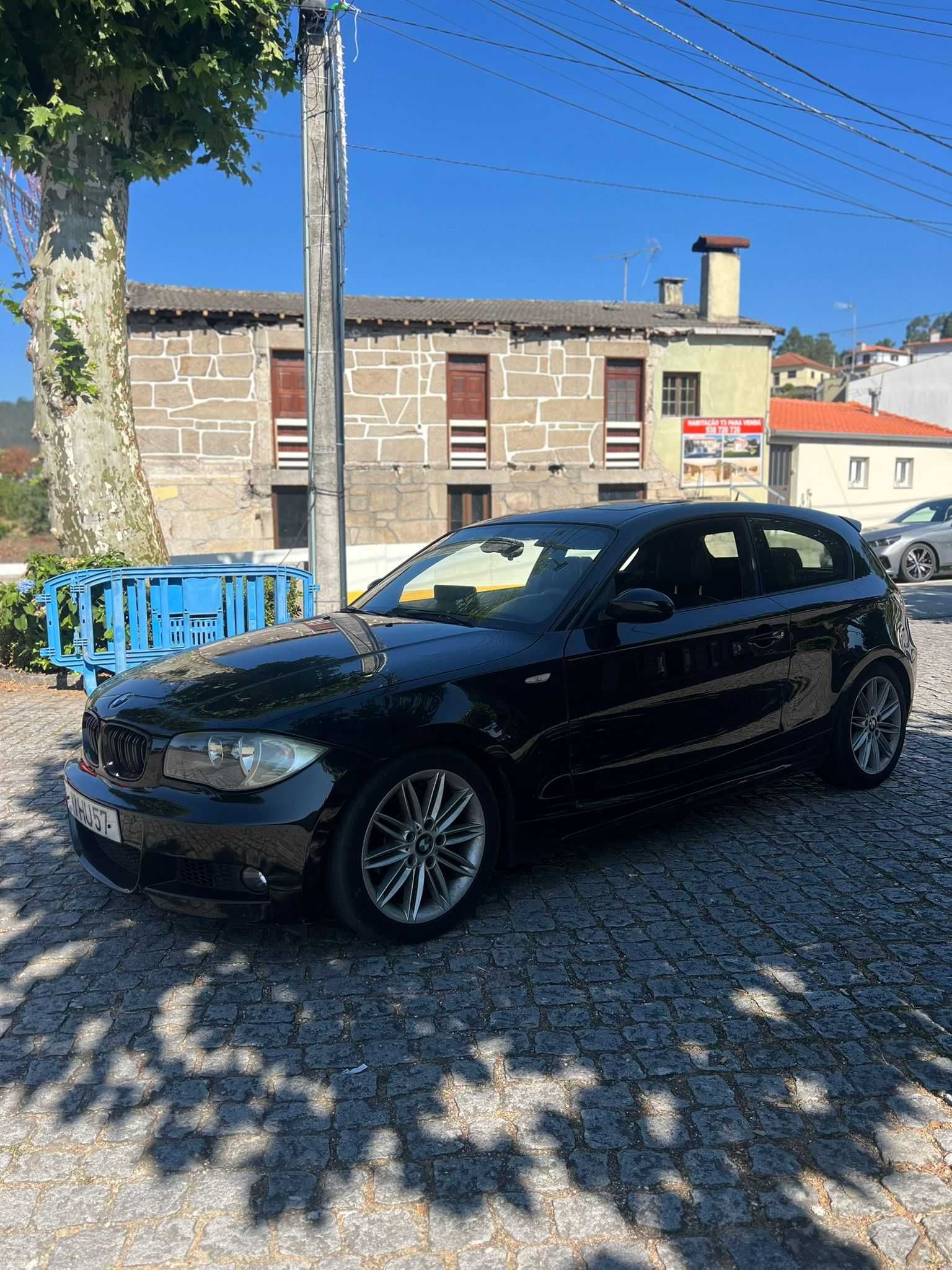 BMW  série 1. 120d