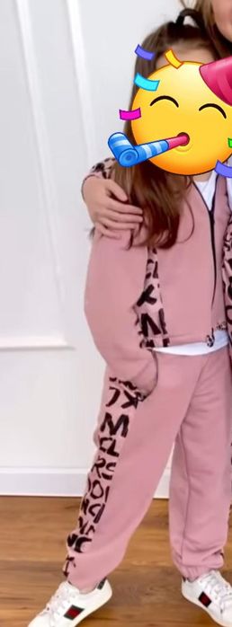 Спортивний костюм для дівчинки