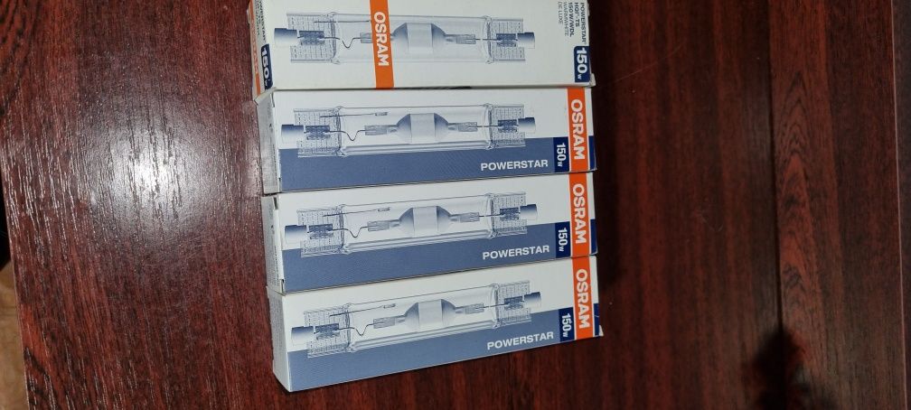 Лампочка Osram металогалогенна