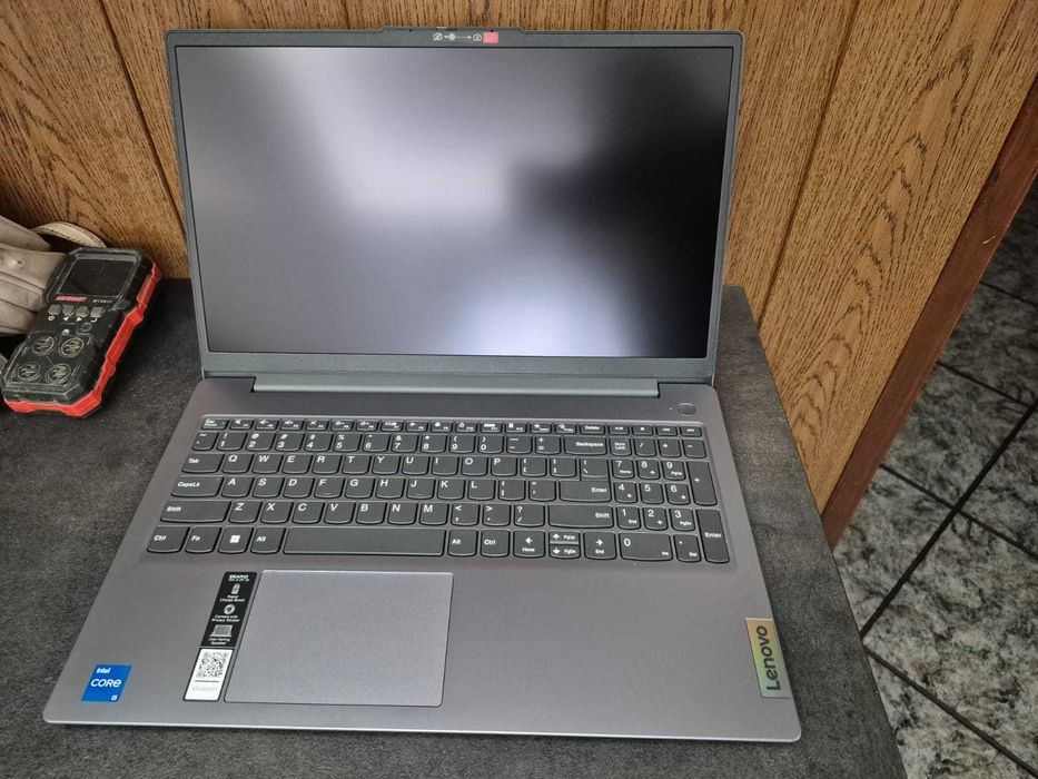 Lenovo IdeaPad Slim 3