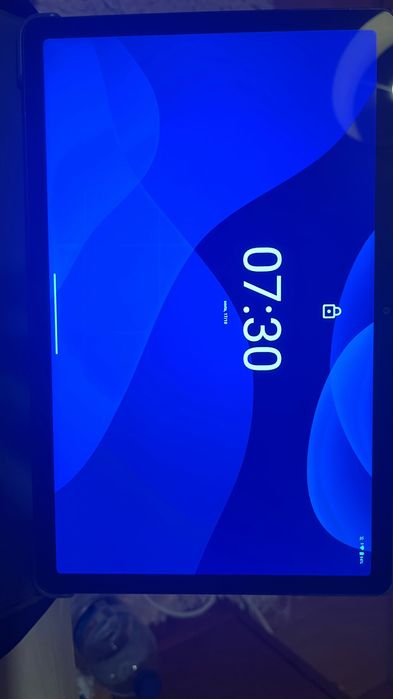Tablet Lenovo. Bom uso. Como novo