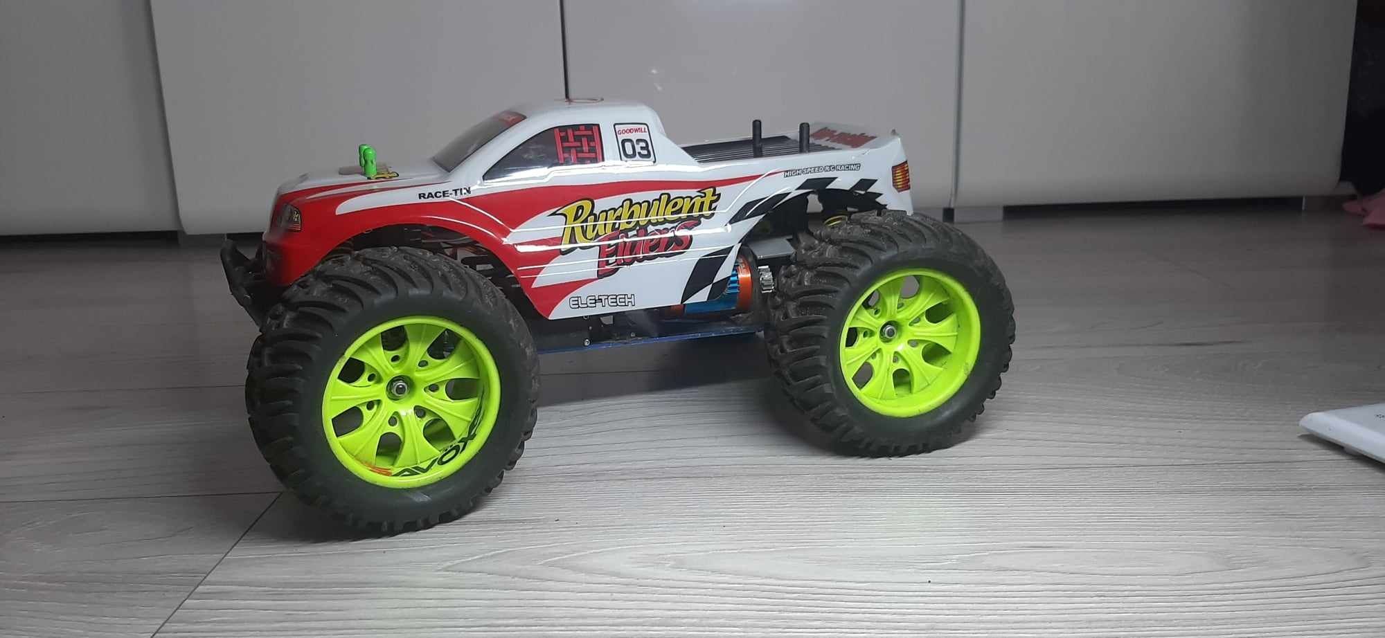 RC Heng long mad truck