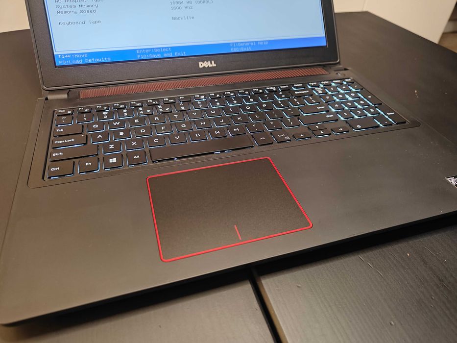 Laptop DELL Inspiron 7559- Intel i7 16GB SSD + SSHD GTX960 Windows 10