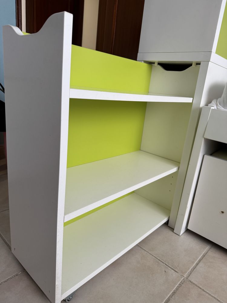Movel com gaveta incluída