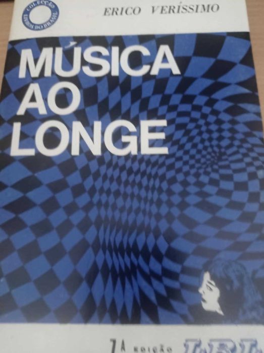 vendo livro Musica ao longe