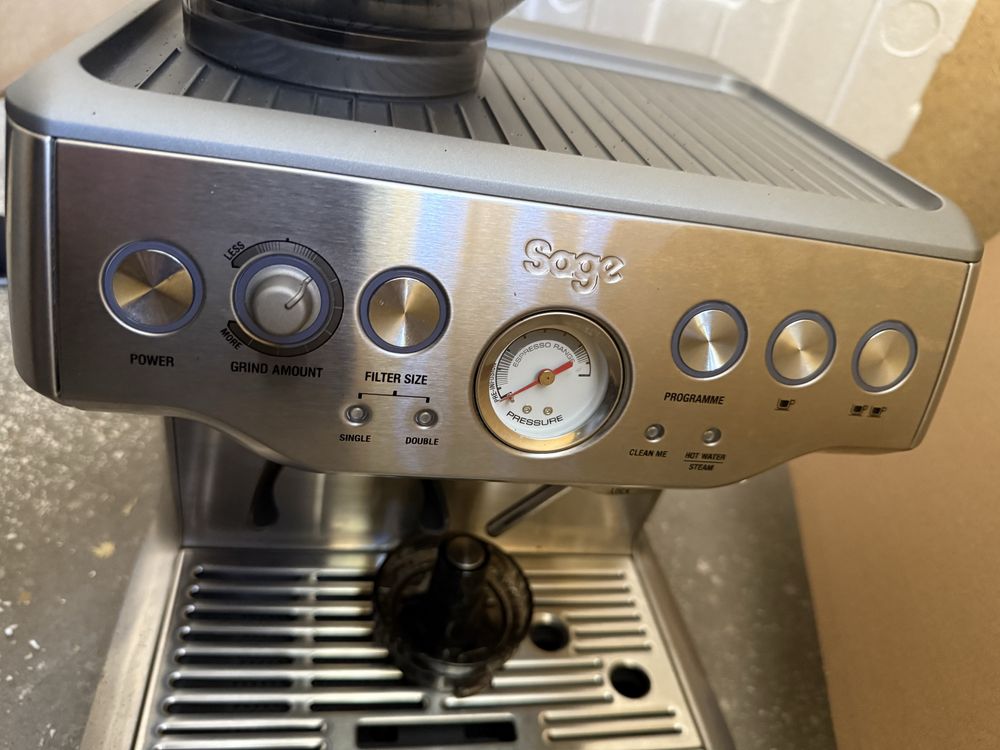 Ekspres Sage Barista Express
