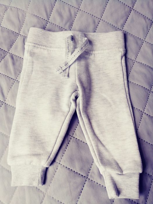 Spodnie dresowe Primark roz.62