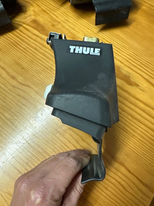 Kit Fixação Barras de tejadilho Thule para Renault Grand Scenic 2009