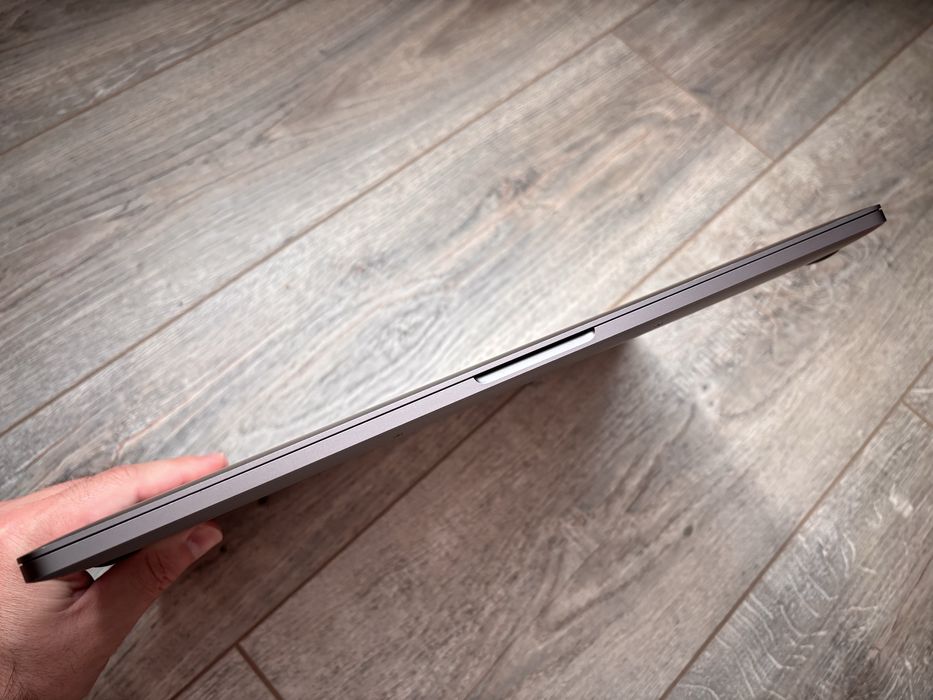 MacBook Pro 15'' 2018 A1990 (i7/16/512)