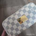 portfel damski Louis Vuitton 
wymiary ok 19 x 10 cm