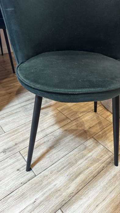 Krzesła zielone welur velvet krzesło jysk komplet