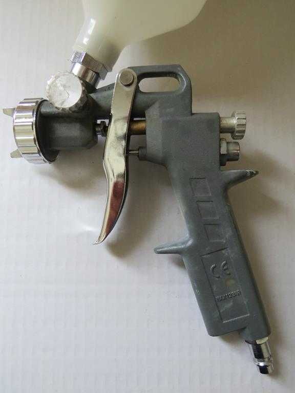 Pistola pintura ar comprimido, nunca utilizada. Com copo FRATURADO!