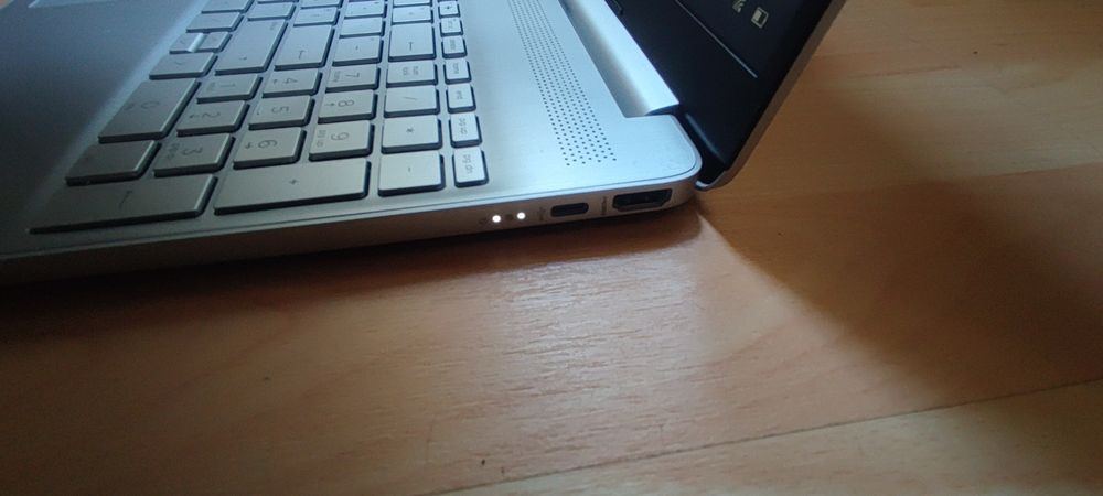 Portátil HP Laptop 15s-eq2005np 15.6"