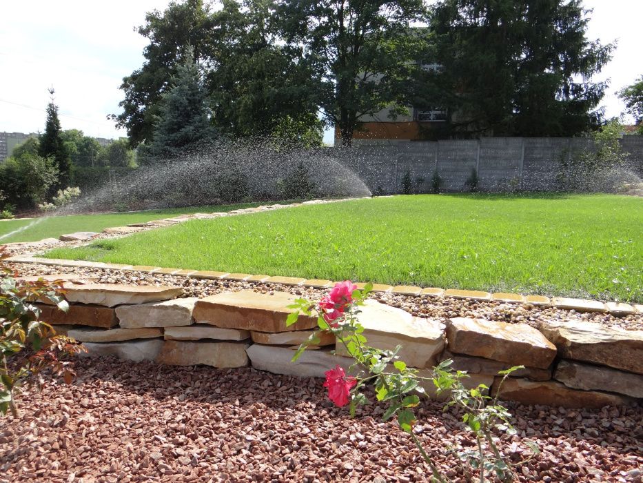 Nawadnianie ogrodów, sprzedaż systemów nawadniających, projektowanie.