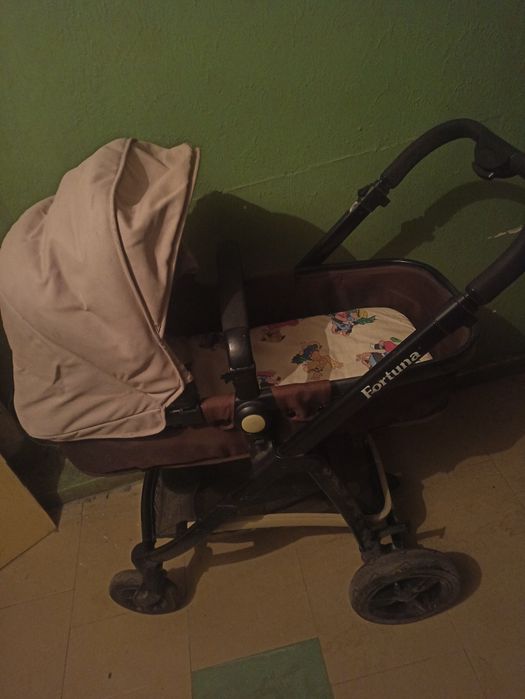 Коляска детская . Бу продам