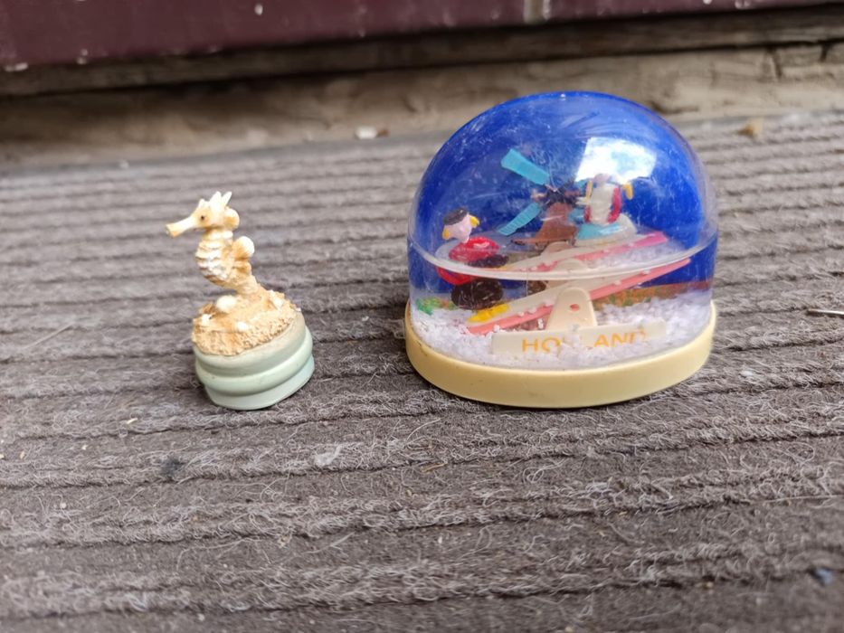 15 starych vintage śnieżnych kul ozdobnych