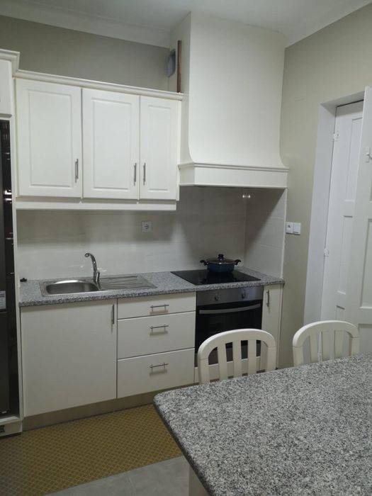 Quarto disponivel para aluguer