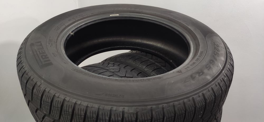 Резина R-17 225/65 102Т "Pirelli" SCORPION шини