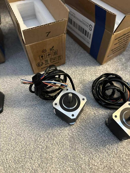 Silniki krokowe NEMA 17 – 3x z ENKODER zamknięta pętla, 1x standardowy