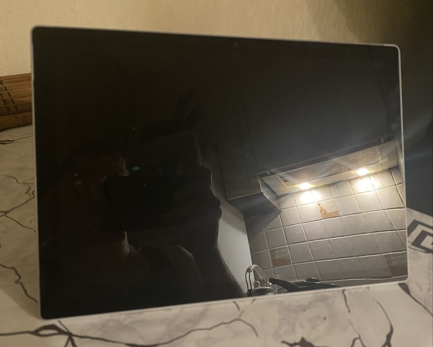 Microsoft Surface Pro 6, 8/128.