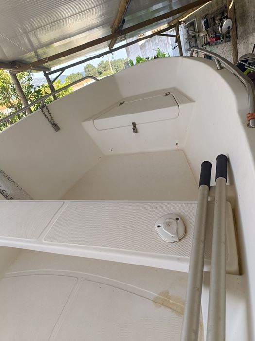 Barco arena 400 com  4  metros, 2 motores