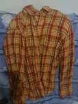 Vendo camisa vermelha