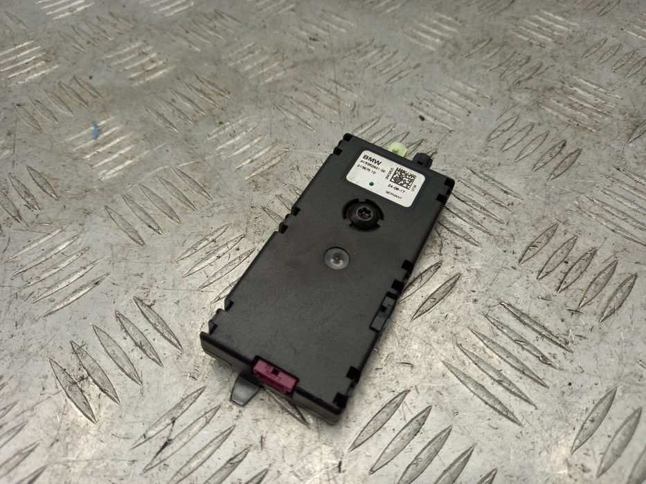 Антенный усилитель 65209352601 для BMW X1 F48 2015-2022