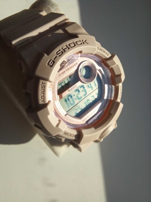 Zegarek Casio G-SHOCK G-SQUAD GMD-B800-4ER