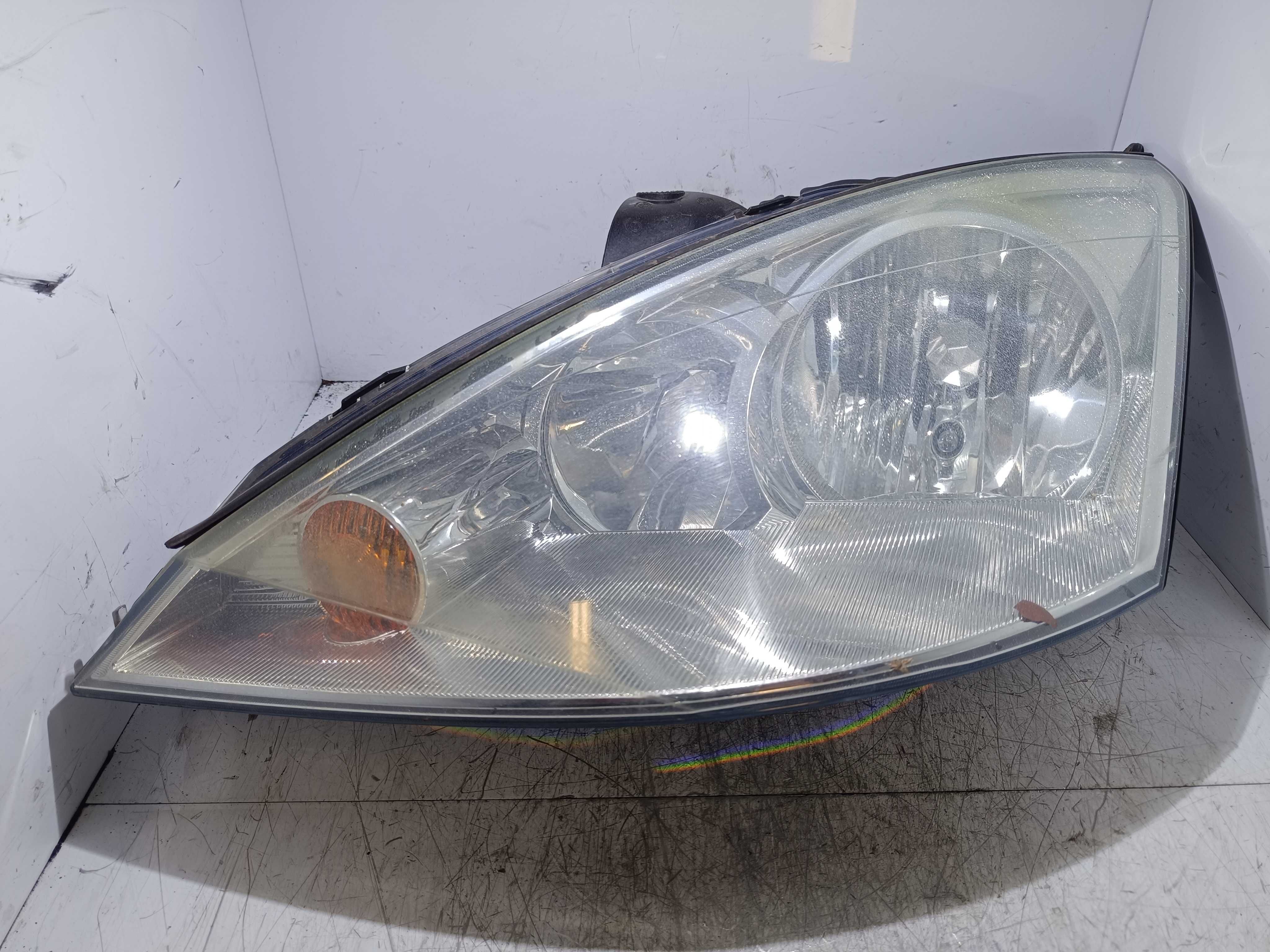 Lampa przednia lewa FORD FOCUS