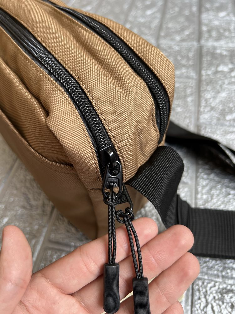 Кросбоді сумка Carhartt Crossbody Essential Bag Кархарт Бананка