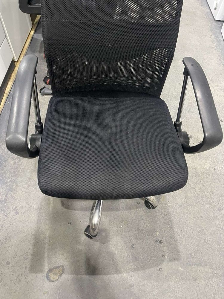 Стілець, крісло офісне