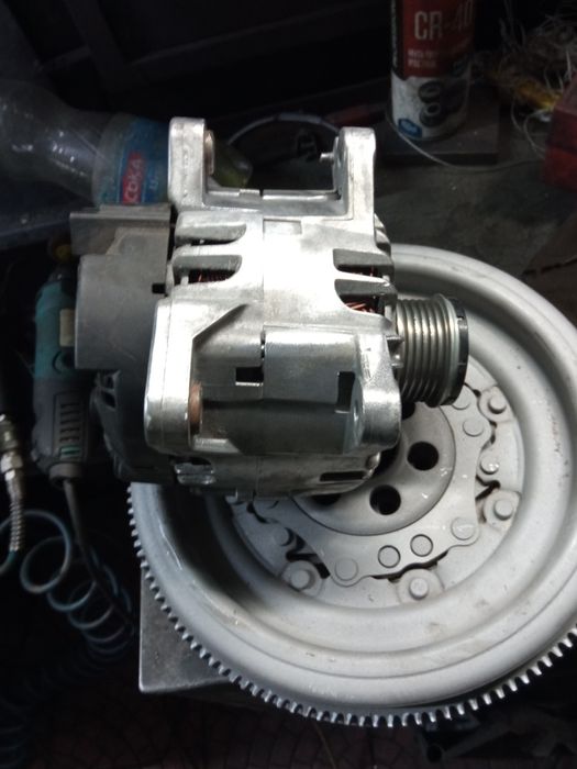 Генератор Nissan